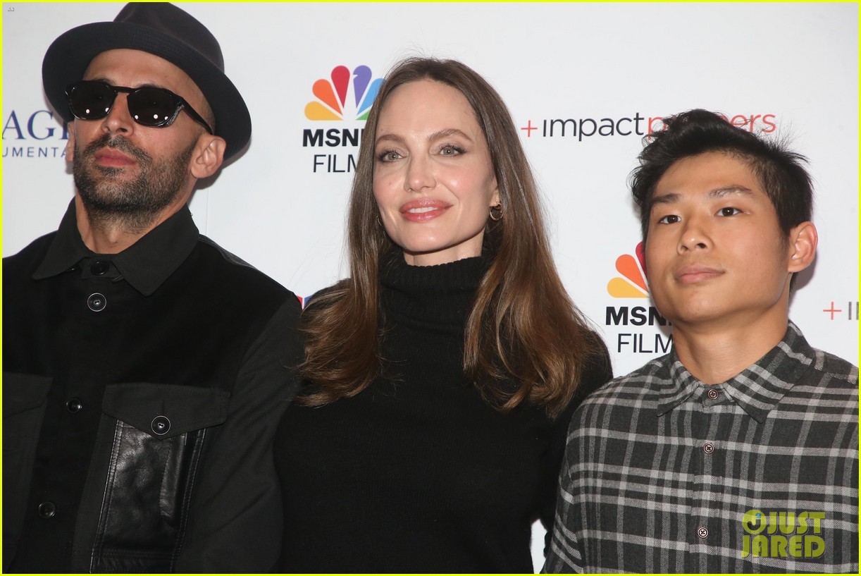 angelina jolie with shiloh pax at jr documentary premiere 09