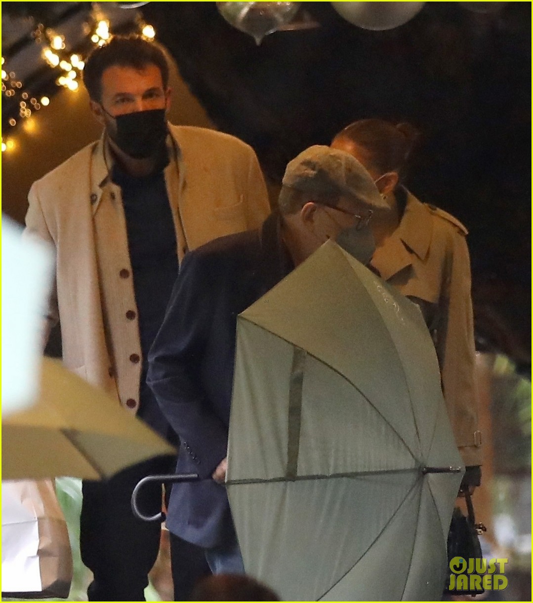 Ben Affleck & Jennifer Lopez Enjoy a PostChristmas Lunch with Her Kids