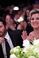 kelly clarkson evict her ex husband 11