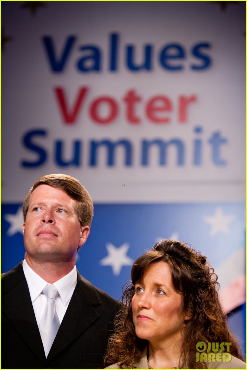 Jana Duggar's Cousin Amy Defends Her After She's Charged with