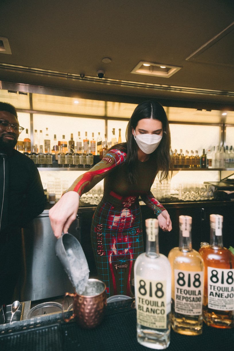 Kendall Jenner Shakes Up Cocktails During 'A Night With 818 Tequila