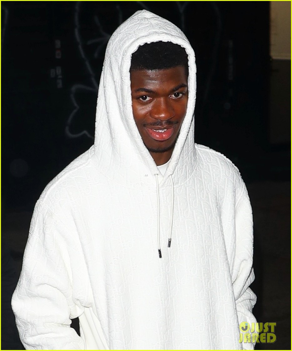 lil nas x enjoys night out with friends in harlem 02