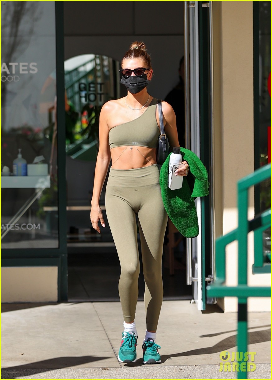 kendall jenner hailey bieber show off it physiques leaving pilates class 144695933