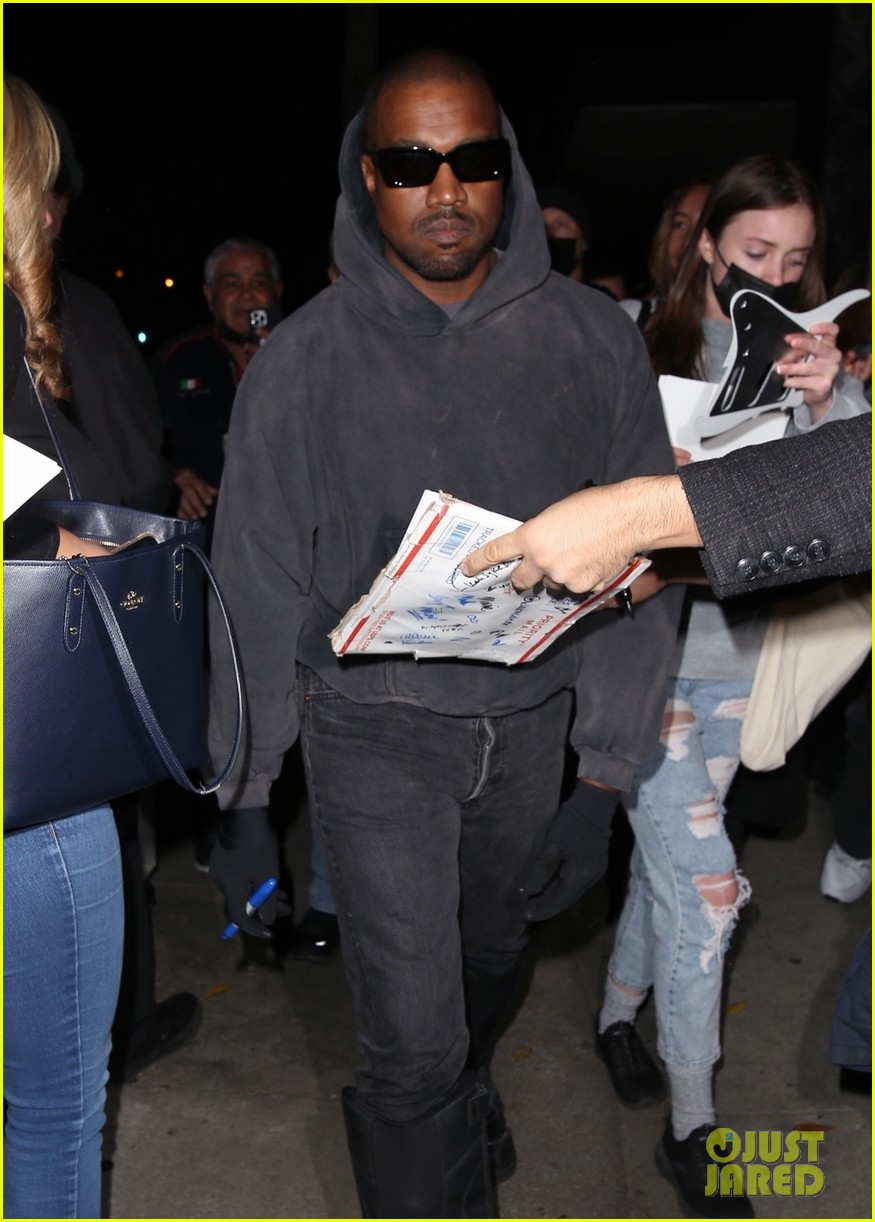 kanye west out at craigs 024688758
