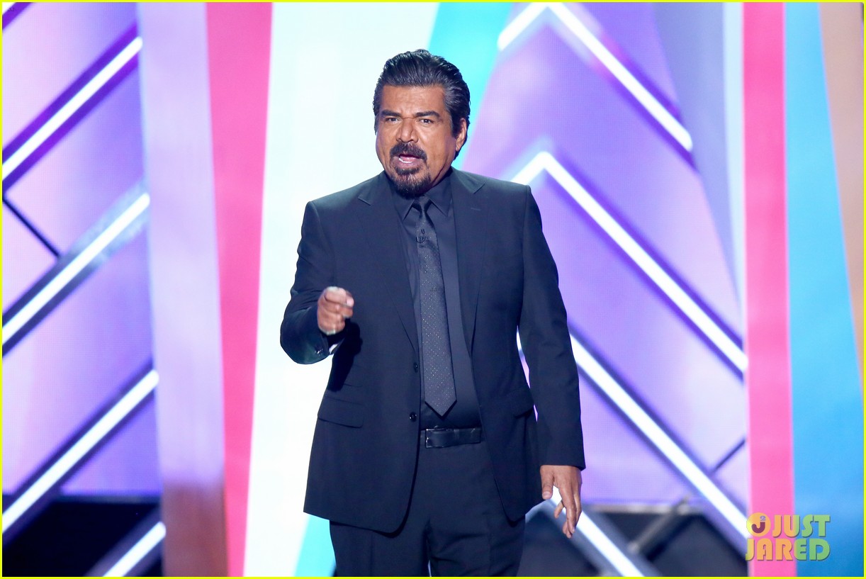 george lopez cuts comedy show short after falling ill 114685243