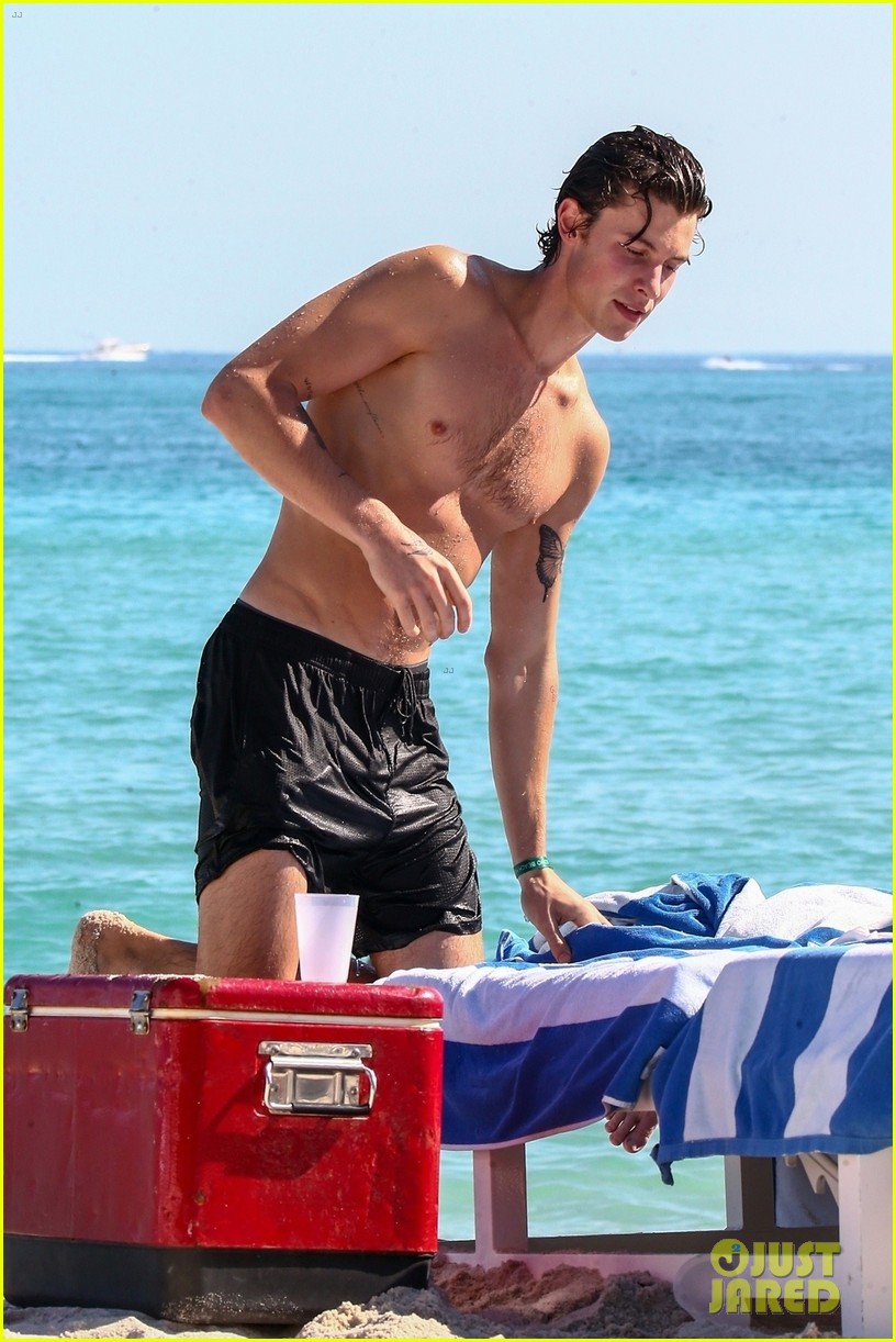 shawn mendes shows off his shirtless bod at the beach 164686904