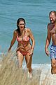 kate walsh packs on the pda with boyfriend andrew nixon at the beach 04
