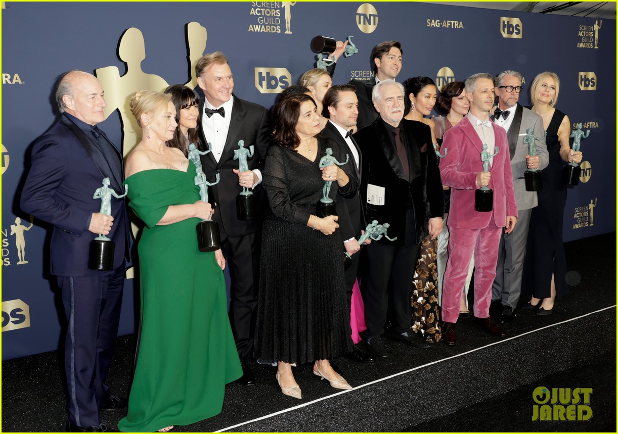 'Succession' Stars Kieran Culkin & J. Smith Cameron Celebrate SAG Award(02)
