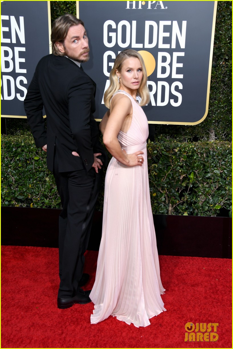 Kristen Bell Reveals She & Dax Shepard Sleep in Same Bedroom As Their