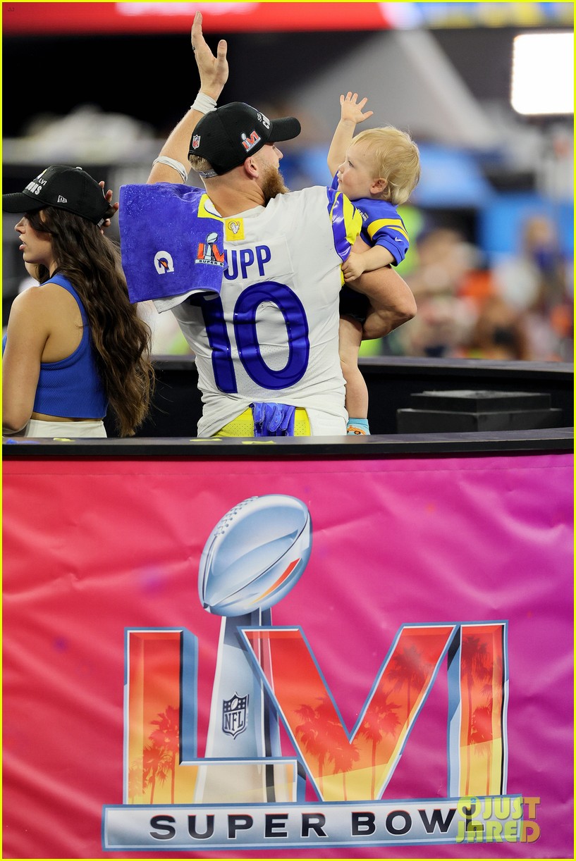 Photo: cooper kupp family at super bowl 2022 18 | Photo 4705204 | Just