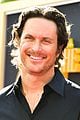 oliver hudson opens up about anxiety 05