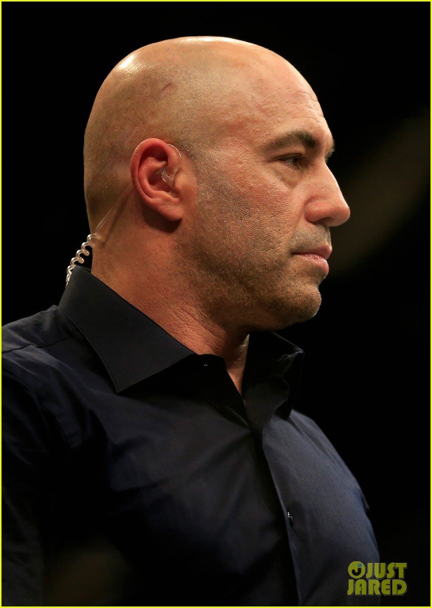 Joe Rogan's Salary from Spotify Is Reportedly Way More Than 100 Million Photo 4707718 Photos