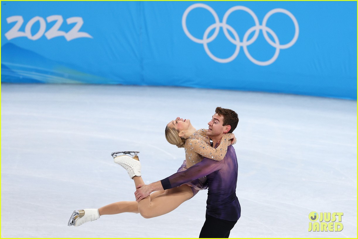 U.S. Olympic Figure Skaters Alexa Knierim & Brandon Frazier Are Being