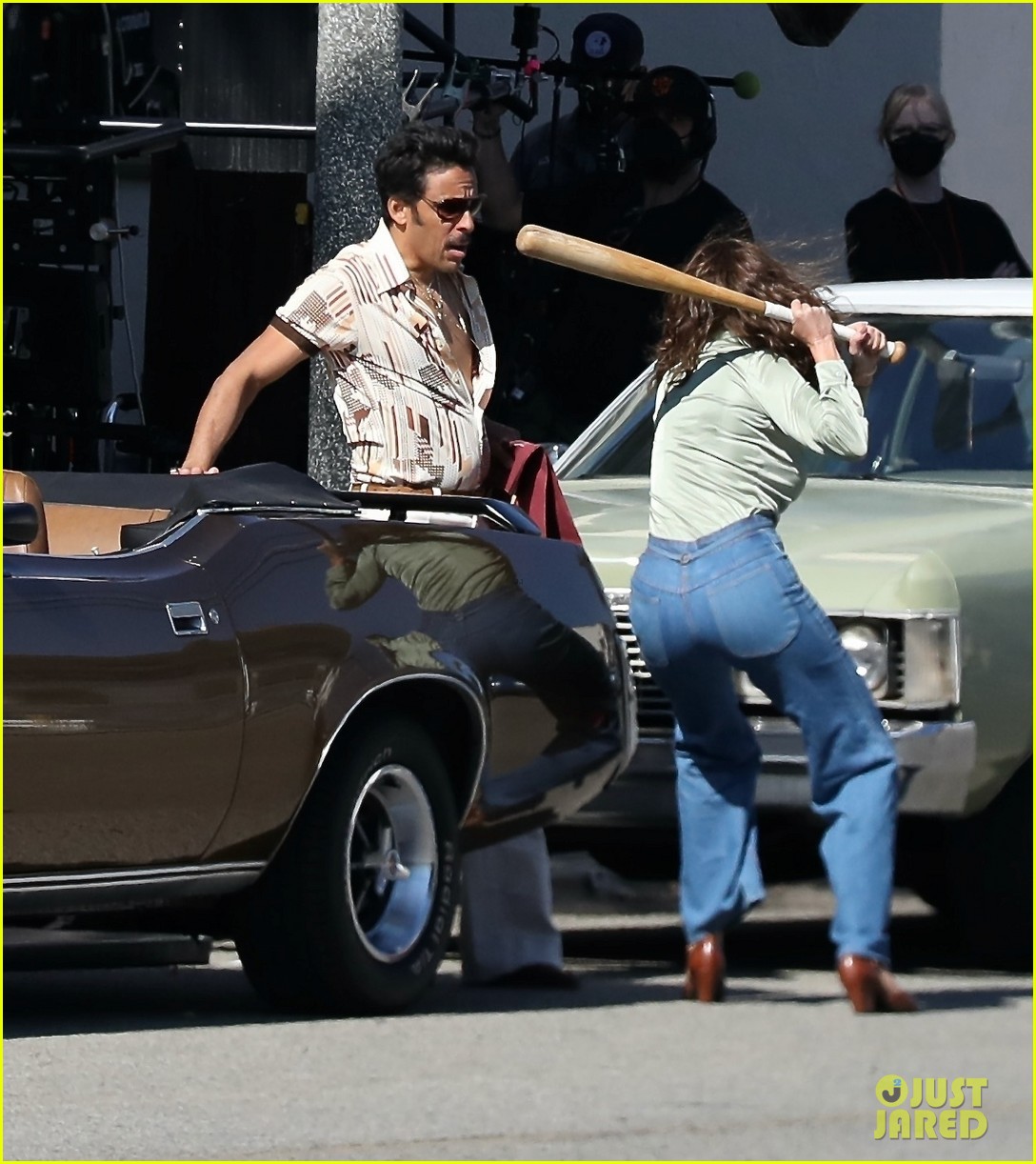 sofia vergara chases her co star around with a bat filming griselda 284712111