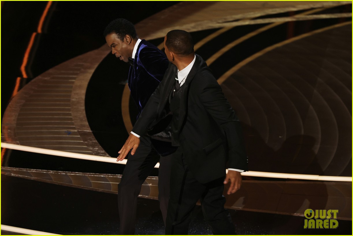 backstage after will smith chris rock oscars 2022 044735525