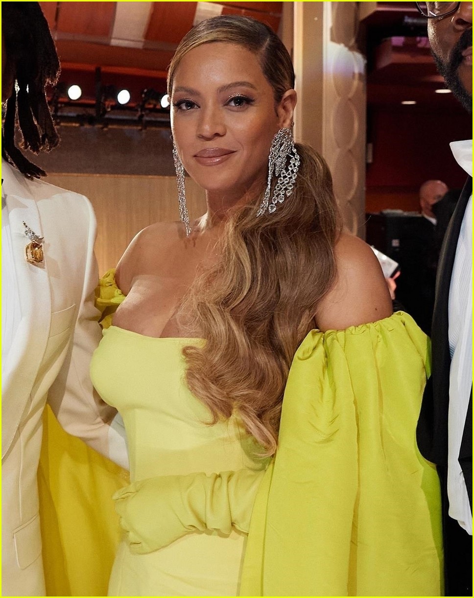beyonce at oscars 2022 only photo 024735506