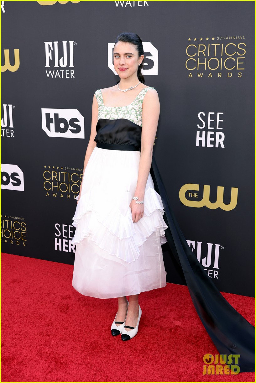 Maid's Margaret Qualley Makes Public Debut with Boyfriend Jack Antonoff