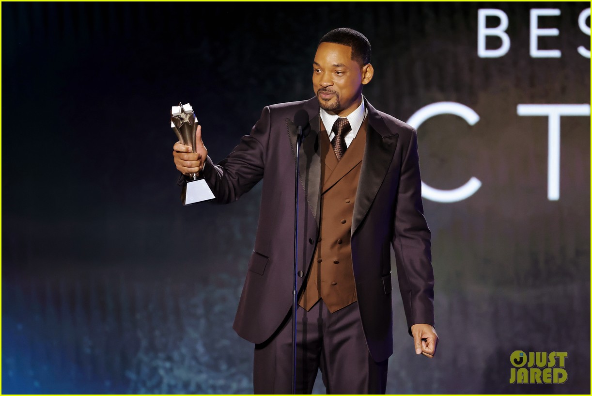 Will Smith Wins at Critics' Choice Awards 2022, Thanks Venus & Serena