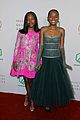 will smith joined by venus serena williams at producers guild awards 02