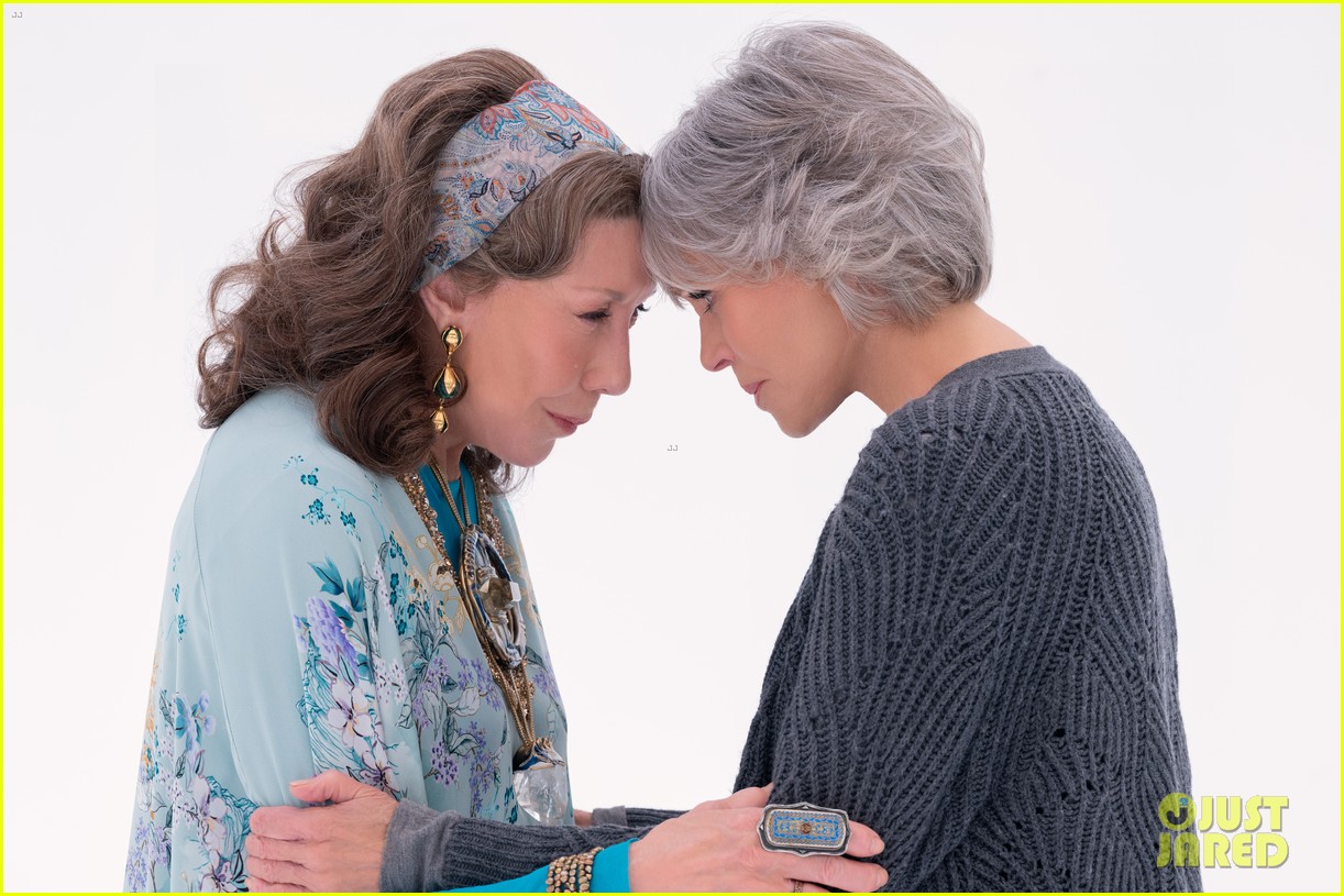 Netflix Drops New Pics For 'Grace & Frankie's Final Season See Them