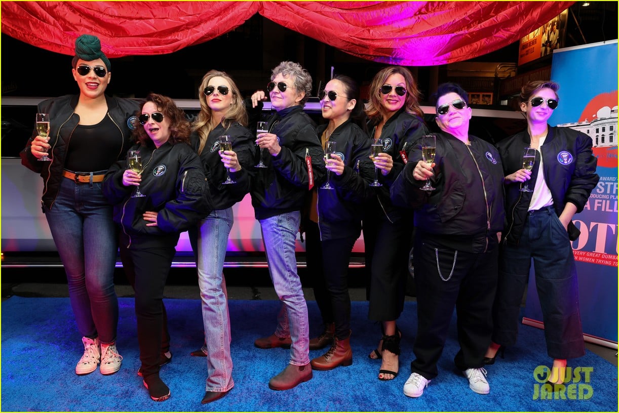 Julianne Hough, Vanessa Williams, & More Celebrate First Performance of