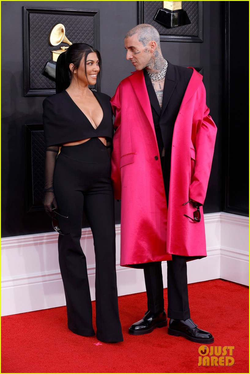 Kourtney Kardashian & Travis Barker Share Steamy Kiss on Grammys 2022