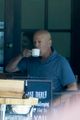 bruce willis rare lunch outing after aphasia diagnosis 14