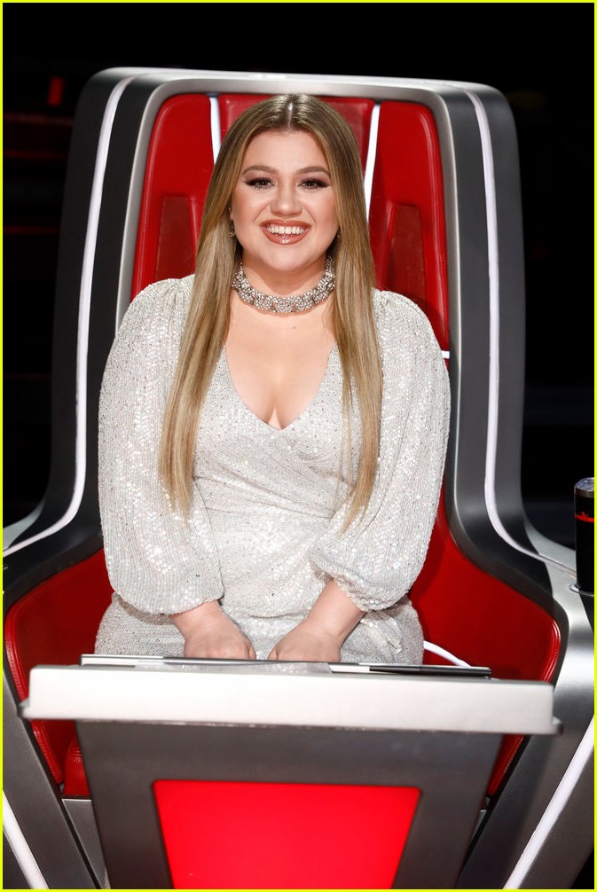 kelly clarkson missing from the voice announcement 194757925