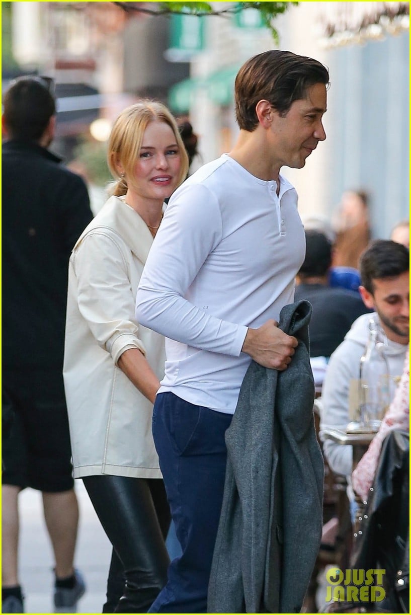 kate bosworth justin long hold hands lunch date in nyc 014756786