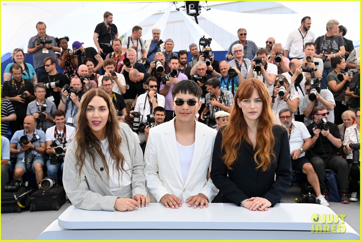 Riley Keough Premieres Directorial Debut 'War Pony' at Cannes Film