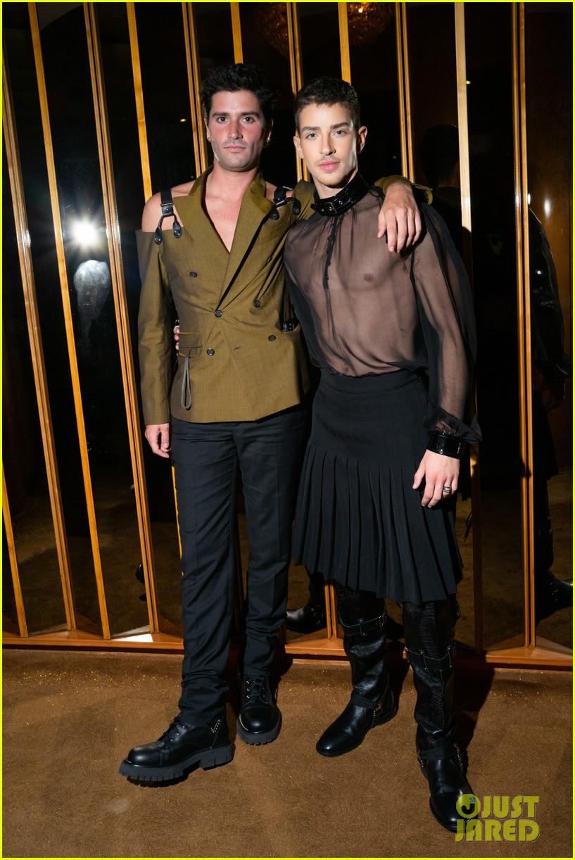 Elite's Manu Rios Makes Met Gala Debut, Wears Sheer Shirt to After Party:  Photo 4753746 | 2022 Met Gala, 2022 Met Gala After Parties, Manu Rios, Met  Gala Photos | Just Jared: Entertainment News