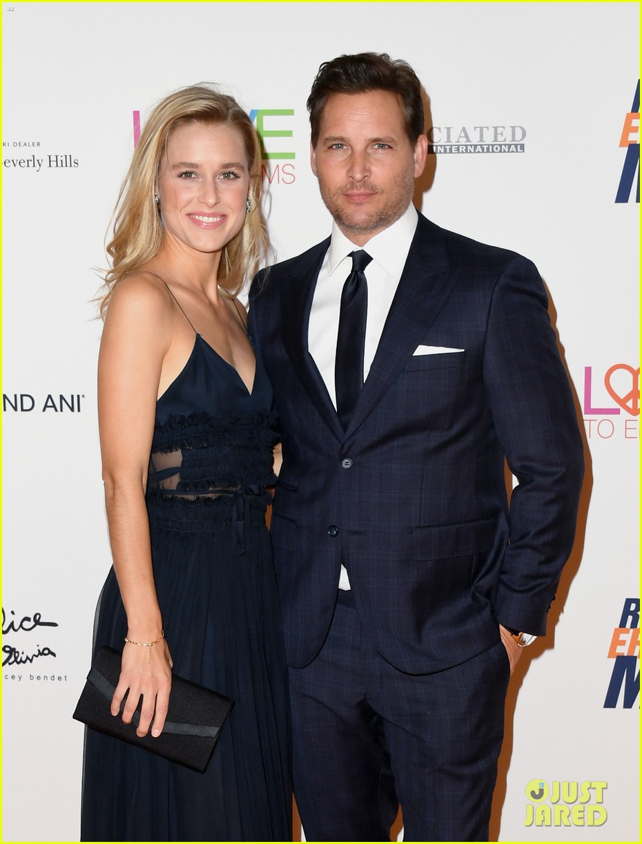 Peter Facinelli's Fiancee Lily Anne Harrison Is Pregnant with Their