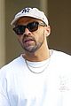 jesse williams holds hands outing with ciarra pardo 04