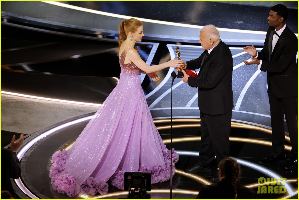 Jessica Chastain Reflects On Winning Her Oscar Right After Will Smith