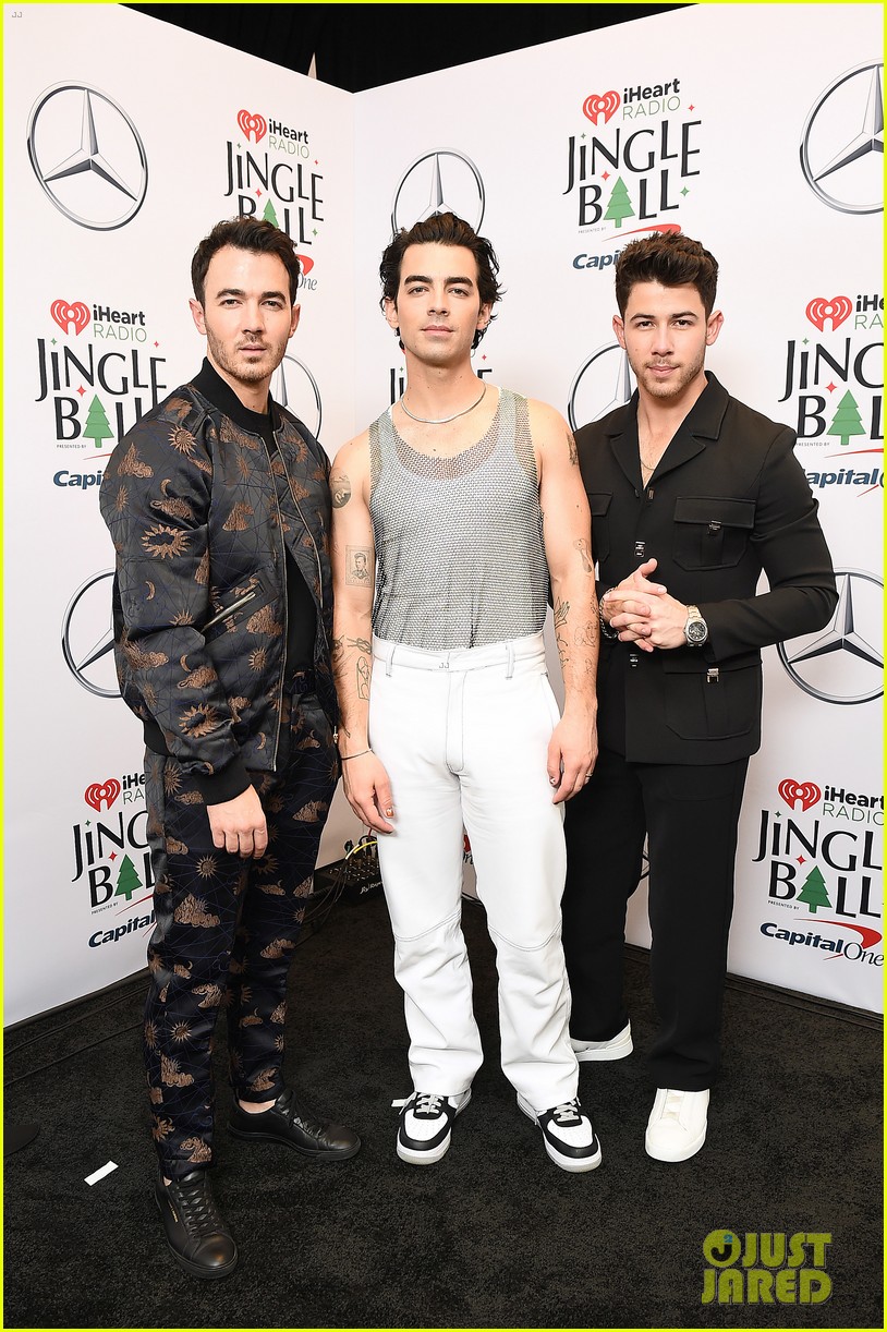 Photo joe jonas switches up taylor swift lyrics 05 Photo 4770584