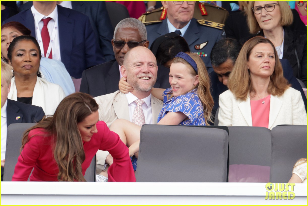 Mike Tindall Opens Up About Prince Louis' Going Viral During Platinum(01)