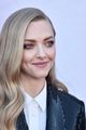 amanda seyfried naveen andrews attend the dropout fyc event 24