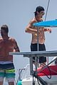 robin thicke shirtless on a boat 02