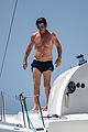 robin thicke shirtless on a boat 04