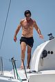 robin thicke shirtless on a boat 08