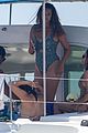 robin thicke shirtless on a boat 14
