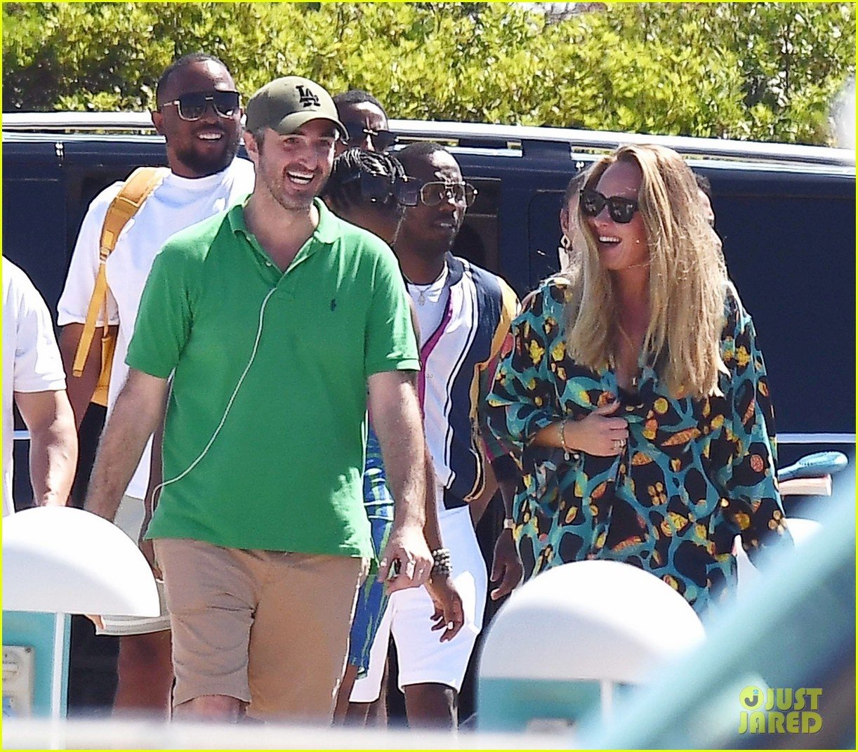 Adele & Boyfriend Rich Paul Enjoy a Romantic Vacation Together in Italy(02)