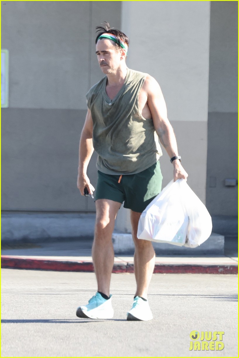 colin farrell grocery shopping 014793055