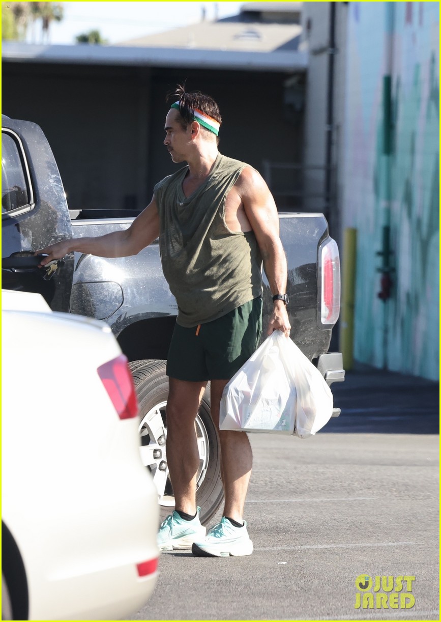 colin farrell grocery shopping 034793057