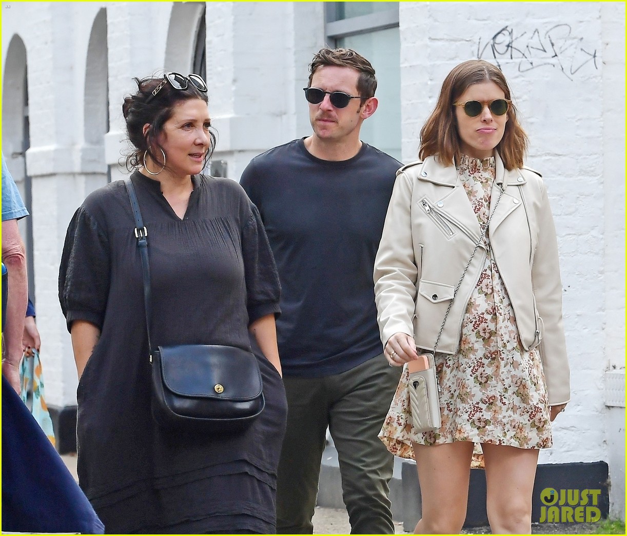 Kate Mara & Jamie Bell Spend the Afternoon House Hunting in London