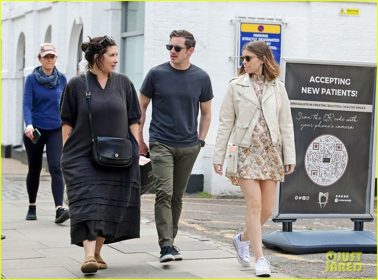 Kate Mara & Jamie Bell Spend the Afternoon House Hunting in London