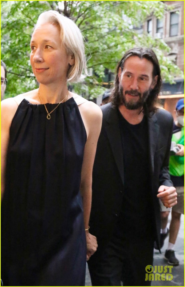 Keanu Reeves Holds Hands with Girlfriend Alexandra Grant While Catching