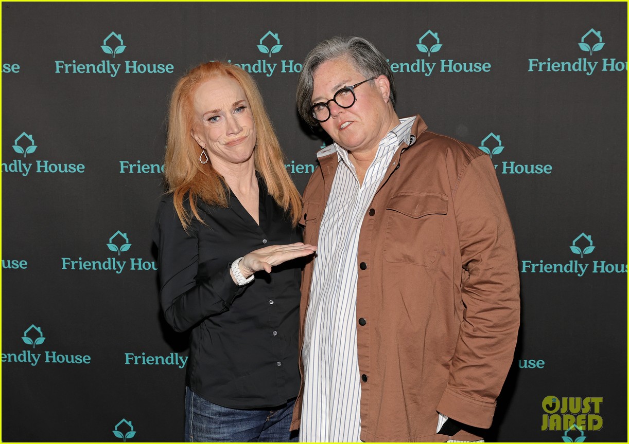 rosie odonnell makes red carpet debut with girlfriend aimee hauer at comedy benefit 14