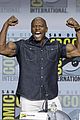 terry crews rips shirt off tales walking dead comic con panel 15