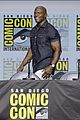 terry crews rips shirt off tales walking dead comic con panel 16